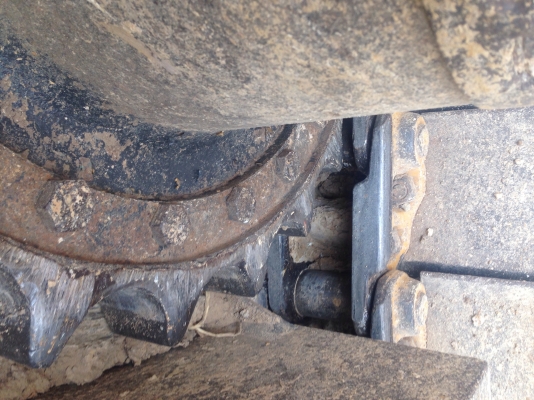 ขายด่วน KOMATSU PC200-8 ไมล์ 10000ชม.ค่ะ