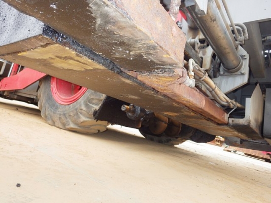 ขายรถปูยาง NIGATA NF60W ขายรถปูยาง NIGATA NF60W