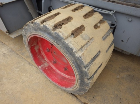 ขายรถปูยาง NIGATA NF60W ขายรถปูยาง NIGATA NF60W