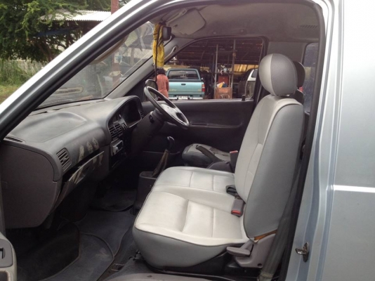 รถตู้ KIA pregio