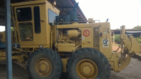 รถเกรด CAT 140G. ( รถทำงาน 11,xxx ชม. ) สนใจติดต่อ 081 - 6079515 รถเกรด CAT 140G. ( รถทำงาน 11,xxx ชม. ) สนใจติดต่อ 081 - 6079515