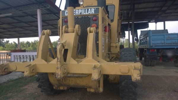 รถเกรด CAT 140G. ( รถทำงาน 11,xxx ชม. ) สนใจติดต่อ 081 - 6079515 รถเกรด CAT 140G. ( รถทำงาน 11,xxx ชม. ) สนใจติดต่อ 081 - 6079515