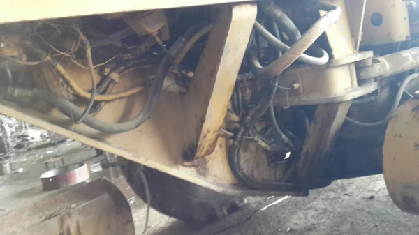 รถเกรด CAT 140G. ( รถทำงาน 11,xxx ชม. ) สนใจติดต่อ 081 - 6079515 รถเกรด CAT 140G. ( รถทำงาน 11,xxx ชม. ) สนใจติดต่อ 081 - 6079515