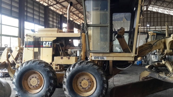 รถเกรด CAT 140G. ( รถทำงาน 11,xxx ชม. ) สนใจติดต่อ 081 - 6079515 รถเกรด CAT 140G. ( รถทำงาน 11,xxx ชม. ) สนใจติดต่อ 081 - 6079515