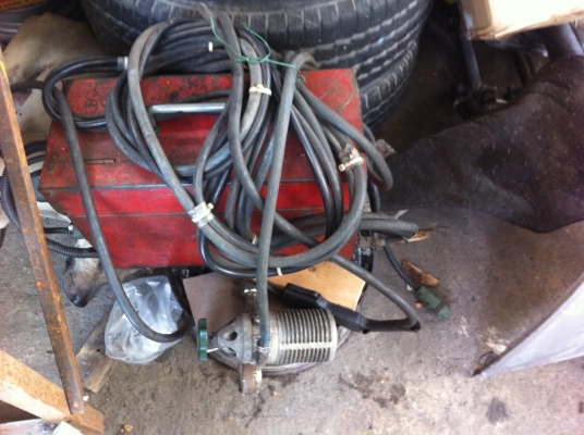 ขาย ตู้เชื่อม CO2 เก่าจากญี่ปุ่น สภาพสวย