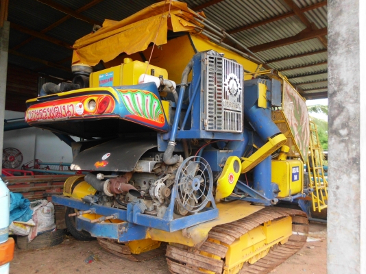 ขายรถเกี่ยวข้าว เกษตรพัฒนา อุ้ม 1.5 ตัน รุ่นเงินมี หน้าเกียว 3 เมตร ขายรถเกี่ยวข้าว เกษตรพัฒนา อุ้ม 1.5 ตัน รุ่นเงินมี หน้าเกียว 3 เมตร