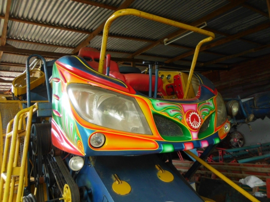 ขายรถเกี่ยวข้าว เกษตรพัฒนา อุ้ม 1.5 ตัน รุ่นเงินมี หน้าเกียว 3 เมตร ขายรถเกี่ยวข้าว เกษตรพัฒนา อุ้ม 1.5 ตัน รุ่นเงินมี หน้าเกียว 3 เมตร