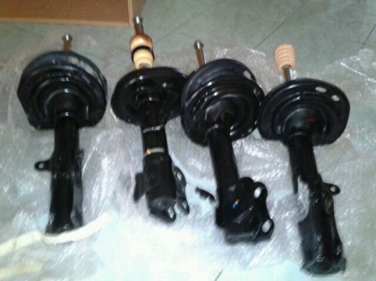 โช๊คพร้อมสปริง Toyota Camry ACV40 สภาพใหม่