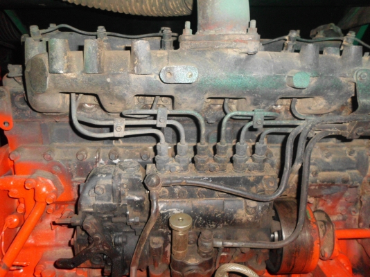 ขายรถเกี่ยวข้าวไทยเจริญ อุ้ม 1.5ตัน เครื่องฮีโน่ 175แรงม้า ปั้มไดกิ้นคู่ หน้าเกี่ยว 3ม.