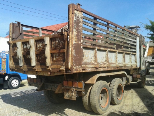 ขายด่วน 10 ล้อหัวยาวดั้ม