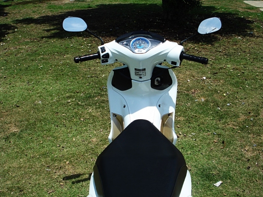 ขาย honda wave 125 i โฉมใหม่สีขาว สภาพสวยๆซักคัน