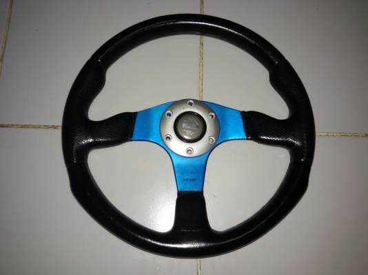 พวงมาลัย MOMO RACE แท้ ญี่ปุ่น ขนาด 13.5