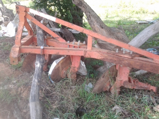 ขายตามสภาพพาน3ใบ24ของยีห้อKKติดมากับรถไถ60แรงไม่มีคันท้าย