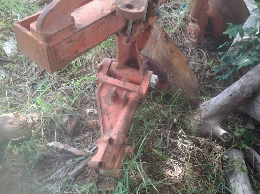 ขายตามสภาพพาน3ใบ24ของยีห้อKKติดมากับรถไถ60แรงไม่มีคันท้าย