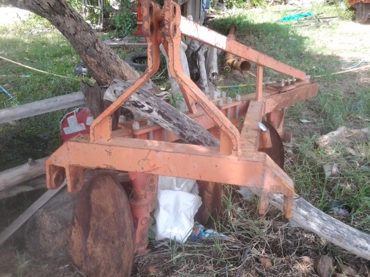 ขายตามสภาพพาน3ใบ24ของยีห้อKKติดมากับรถไถ60แรงไม่มีคันท้าย