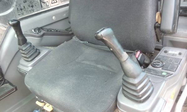 รถแบคโฮ VOLVO EC210B เลขชั่วโมง 5,000 ชม.