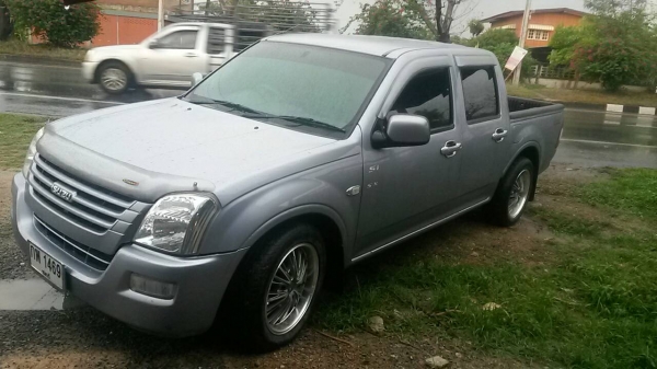 ขายดีแมกสี่ดอ เครื่อง2.5เทอโบปี05 รถสวยสอาดทั้งนอกและใน เดิมบาง ไม่เคยชน พร้อมใช้พร้อมโอน เล่มสวย ขาย229000บาท0896069238