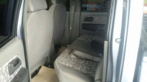 ขายดีแมกสี่ดอ เครื่อง2.5เทอโบปี05 รถสวยสอาดทั้งนอกและใน เดิมบาง ไม่เคยชน พร้อมใช้พร้อมโอน เล่มสวย ขาย229000บาท0896069238