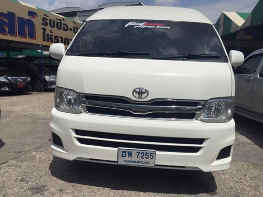 TOYOTA COMMUTER2.5ดีเซลปี12เกียMTเบาะ4แถวเดิมๆโทร0877758887นาง