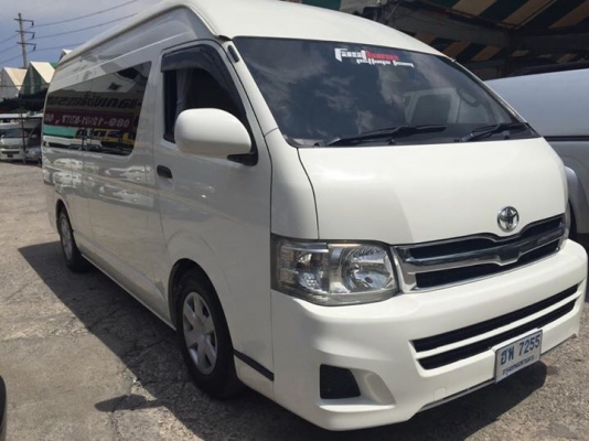 TOYOTA COMMUTER2.5ดีเซลปี12เกียMTเบาะ4แถวเดิมๆโทร0877758887นาง