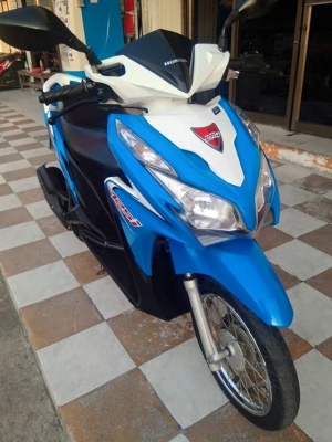 Click 125 i รถปลายปี 2555 รถสวย เดิมๆ รุ่น tune up สีน้ำเงิน ขาว ประหยัดน้ำมัน