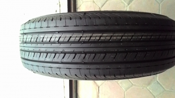 215/70R16 BRIDGESTONE DURAVIS R611 ยางใหม่ ปี 14 มี1 เส้นtel.081-427-3941 215/70R16 BRIDGESTONE DURAVIS R611 ยางใหม่ ปี 14 มี1 เส้นtel.081-427-3941