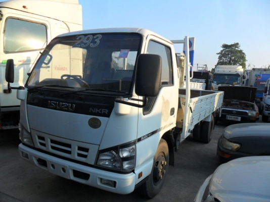 Isuzu NKR 130/ยาว 4.3 เมตร  ปี 51,52 วิ่ง 2x,xxx ถึง 3x,xxx โล