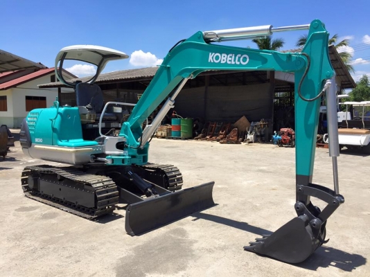 รถขุด KOBELCO SK030 ทำสีใหม่ นำเข้า มือสองญี่ปุ่น