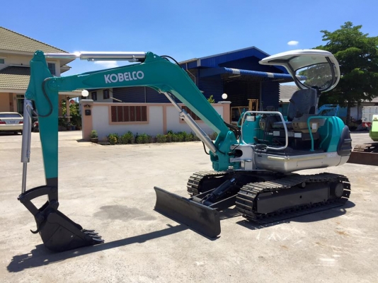 รถขุด KOBELCO SK030 ทำสีใหม่ นำเข้า มือสองญี่ปุ่น