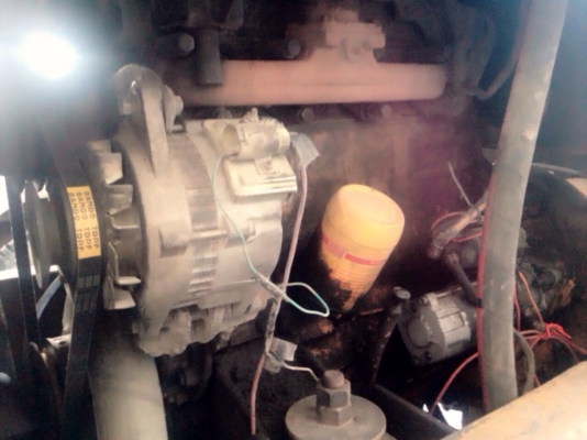 KOMATSU 510 รถตักล้อยางเอวอ่อน บอดี้สวยเดิมๆสภาพดีสุดๆพร้อมใช้งานได้เลยครับ เครื่องยนต์เดิมๆปั๊มเดิมกรองเดี่ยวแรงดีทำงานเร็วดี ต่อแขนยาวแล้วตักได้ประมาณ 1 คิวครึ่งขึ้นรถบรรทุกสิบล้อคอกสูงได้เลยครับ ภายนอกบอดี้สวยเดิมๆ ช่วงล่างแน่นดี ยางสภาพดีประมาณ 60\% พร KOMATSU 510 รถตักล้อยางเอวอ่อน บอดี้สวยเดิมๆสภาพดีสุดๆพร้อมใช้งานได้เลยครับ เครื่องยนต์เดิมๆปั๊มเดิมกรองเดี่ยวแรงดีทำงานเร็วดี ต่อแขนยาวแล้วตักได้ประมาณ 1 คิวครึ่งขึ้นรถบรรทุกสิบล้อคอกสูงได้เลยครับ ภายนอกบอดี้สวยเดิมๆ ช่วงล่างแน่นดี ยางสภาพดีประมาณ 60\% พร