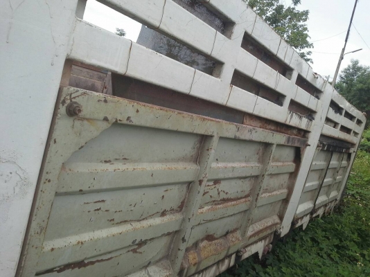 ขายกะบะดั้ม10 ล้อสภาพดี ชุดยกครบ ทรงสวย 80\% คัชชีกว้าง88 ซม กะบะยาว6เมตร กว้าง245ซม.