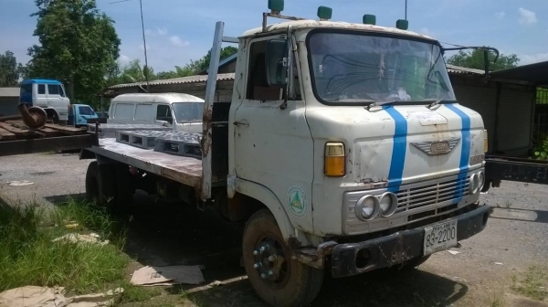 ขาย 6 ล้อ HINO KM350 คัสซีสวยตลอดเส้น เครื่องดี ทะเบียนเต็มพร้อมโอนครับ