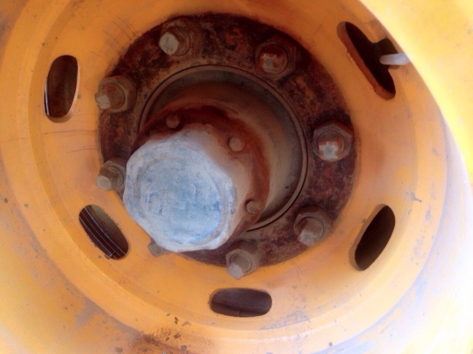 ขายด่วน หางโรเบจ 2 เพลาของอู่พนัส ความยาว 11.50 เมตรสภาพดีพร้อมบรรทุกหนักได้เลย ช่วงล่างคัชซีเหล็กบีมไม่มีบวมแน่นดี ยางสภาพดี 8 เส้นประมาณ 70\% พร้อมใช้งาน เอกสารทะเบียนภาษีเต็มครบพร้อมโอน ราคาต่อรองได้ครับ