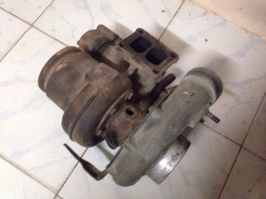 ขายเทอร์โบถอดจากเครื่องฮีโน่แกนไม่หลวมสภาพดี