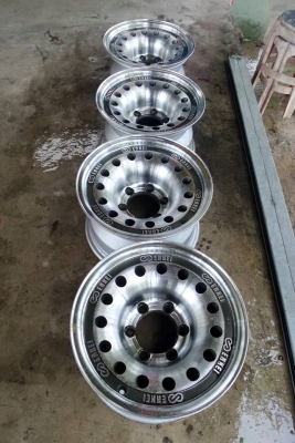 หยดน้ำ ENKEI JAPAN หนาๆเดิมๆ 15x8.5 ET-20 หยดน้ำ ENKEI JAPAN หนาๆเดิมๆ 15x8.5 ET-20