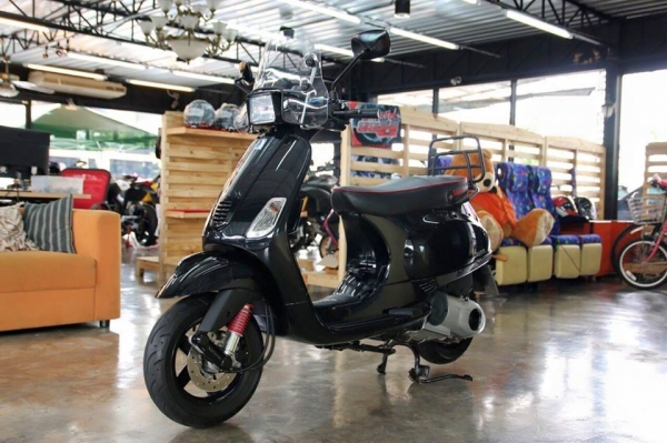 Shock Price️️ ขายรถหายาก ลิมิเต็ดนะครับบบ Vespa S Black Edition 125 CC