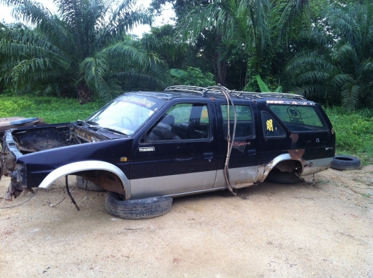 ขายยกกระดอง นิสสัน big-m แวน ตามรูป