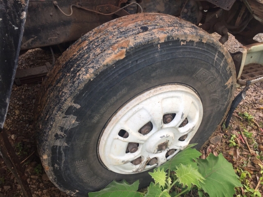 ขายรถ10ล้อดั้มพ์ ISUZU FXZ23NFY 240หัวขาวตัวแรกทำฟ้าเปลี่ยนเครื่องเป็น 250แรงม้า สนใจโทร 081-970-107