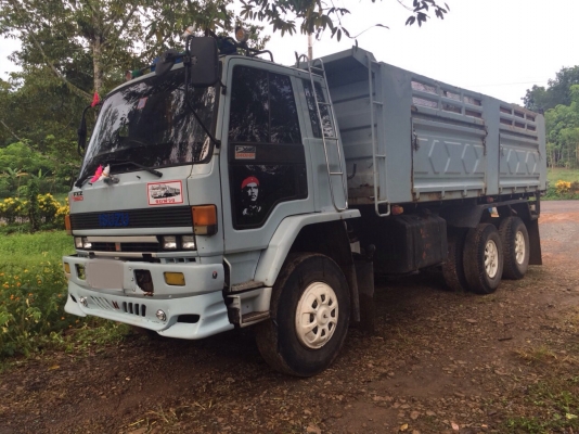 ขายรถ10ล้อดั้มพ์ ISUZU FXZ23NFY 240หัวขาวตัวแรกทำฟ้าเปลี่ยนเครื่องเป็น 250แรงม้า สนใจโทร 081-970-107