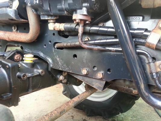 ยันร์ม่า EF352T LX 4 WD  2  เพลา พร้อมตัดหญ้า 1.10 เมตรใหม่ทำงาน 931 ชั่วโมง