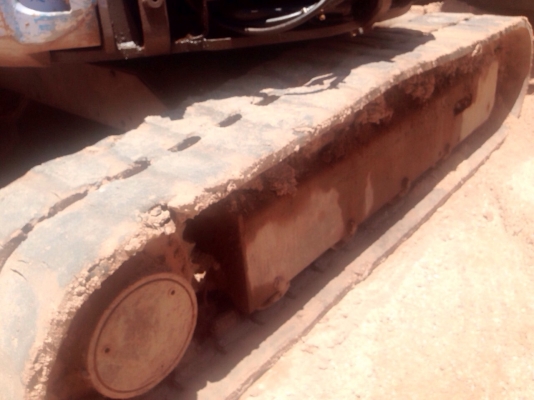 KOMATSU PC 28UU - 2 รถพร้อมใช้งานได้เลยครับ มีเอกสารเล่มทะเบียนครบพร้อม เครื่องยนต์เดิมปั๊มเดิมๆทำงานคล่องแคล่วไวดี คอนโทรลง่ายใช้งานได้เลยครับ อุปกรณ์ฝาครอบเครื่องต่างๆอยู่ครบครับ บูมอาร์มสวยมีปะนิดหน่อยครับ ช่วงล่างดี สป๊อกเกตใช้งานได้อีกนานครับ โซ่ใบแท