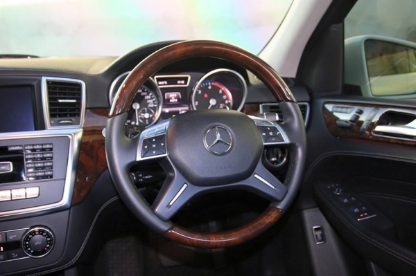 ขาย Mercedes Benz ML250CDI ปี2013 สีขาวแท้