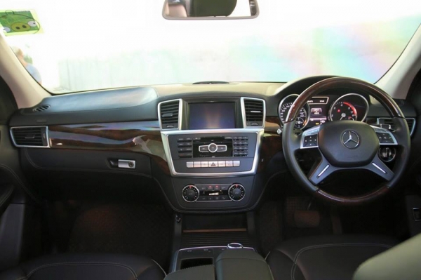 ขาย Mercedes Benz ML250CDI ปี2013 สีขาวแท้