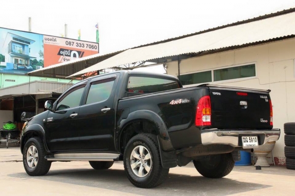 Toyota vigo 4wd 2.7 เบนซิน Auto