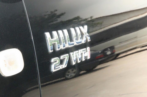 Toyota vigo 4wd 2.7 เบนซิน Auto