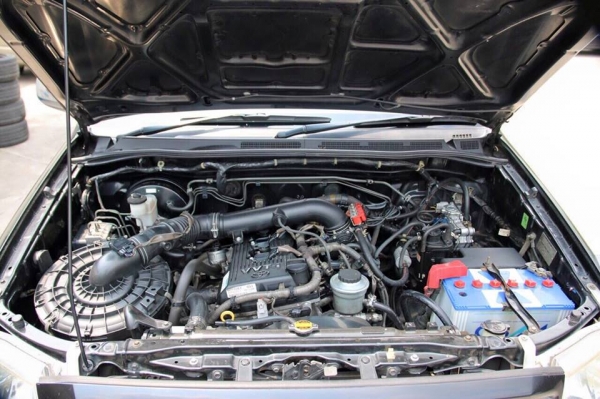 Toyota vigo 4wd 2.7 เบนซิน Auto