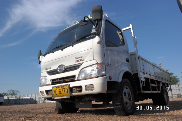 ขาย6ล้อ HINO ซี่รี่ย์300 รุ่น XZU650R/150แรงม้า/ปี55 ใช้งานน้อย 40258 กิโลเมตร