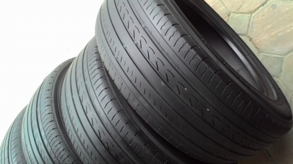 205/55R16 YOKOHAMA.Advan dbdacibel ปี2013ชุด 4 เส้น line 0814273941 205/55R16 YOKOHAMA.Advan dbdacibel ปี2013ชุด 4 เส้น line 0814273941