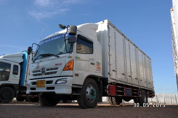 ขาย6ล้อตู้แห้ง10บาน ยาว 7.50 เมตร HINO FG8J / 212แรงม้า /ปี55