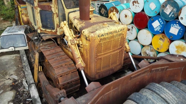 แทรคเตอร์มือสอง/ Catterpillar D7G/ ตีนไก่มีเก๋ง/ ตามภาพ